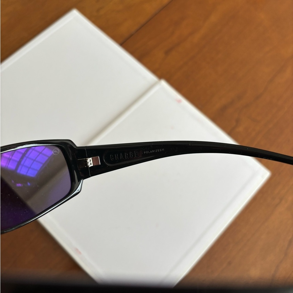 Black Sunglasses - Picture 5 of 5
